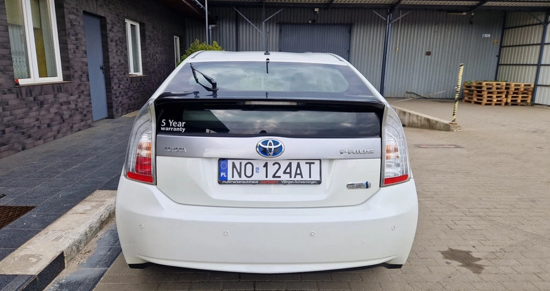 Toyota Prius cena 57900 przebieg: 104000, rok produkcji 2013 z Kłodzko małe 352